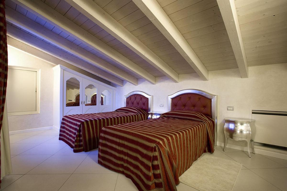 Monastero Resort & Spa โซยาโน เดล ลาโก ภายนอก รูปภาพ
