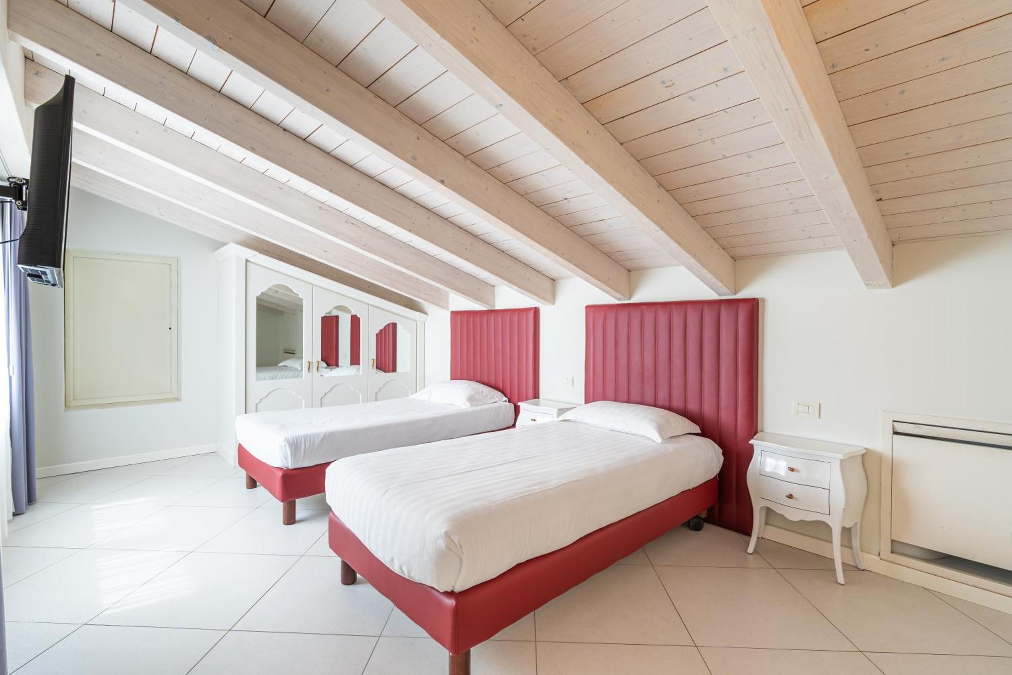 Monastero Resort & Spa โซยาโน เดล ลาโก ภายนอก รูปภาพ