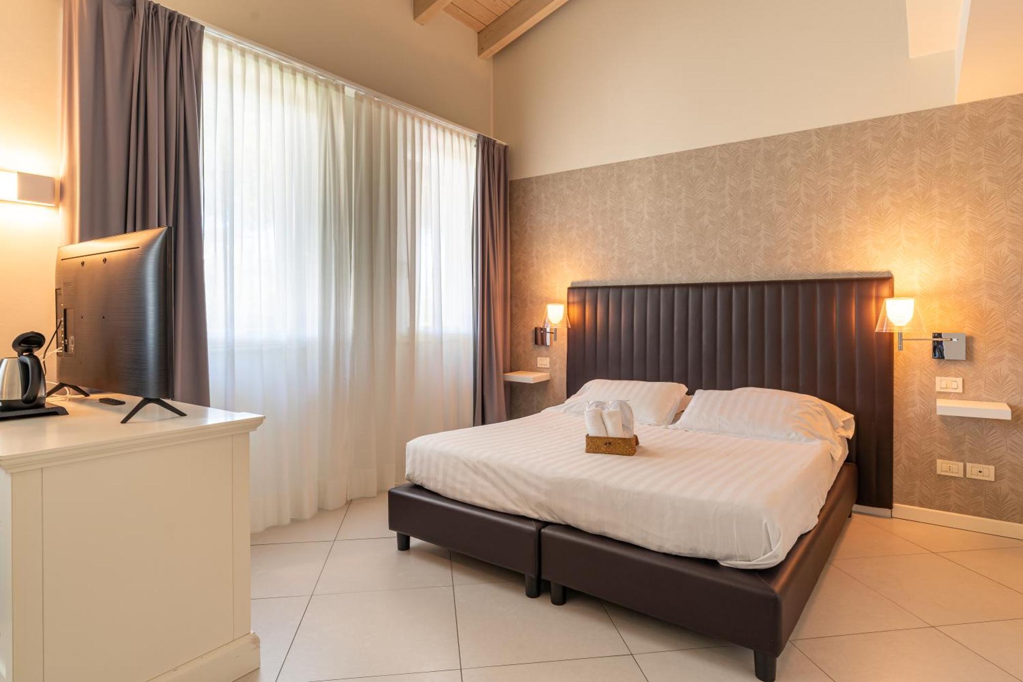 Monastero Resort & Spa โซยาโน เดล ลาโก ภายนอก รูปภาพ